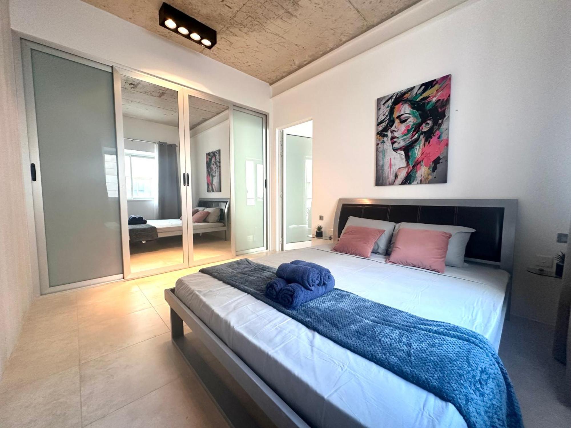 In Luxury Complex With Amazing Resident's Pool * Sliema