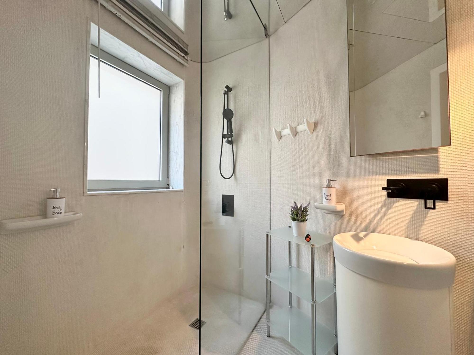 In Luxury Complex With Amazing Resident's Pool Lägenhet Sliema